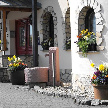 Landhotel Villa Moritz Garni Oberahr ภายนอก รูปภาพ