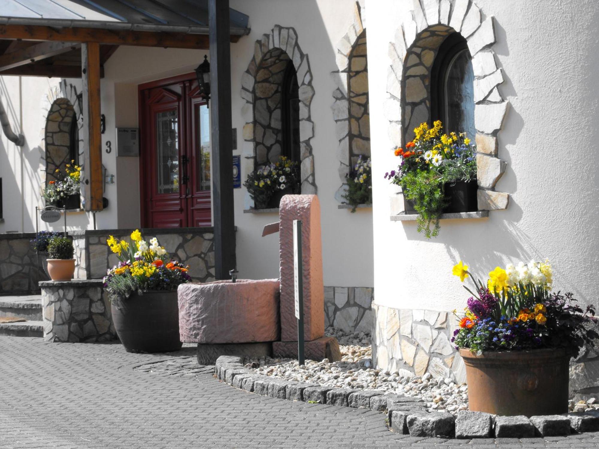 Landhotel Villa Moritz Garni Oberahr ภายนอก รูปภาพ