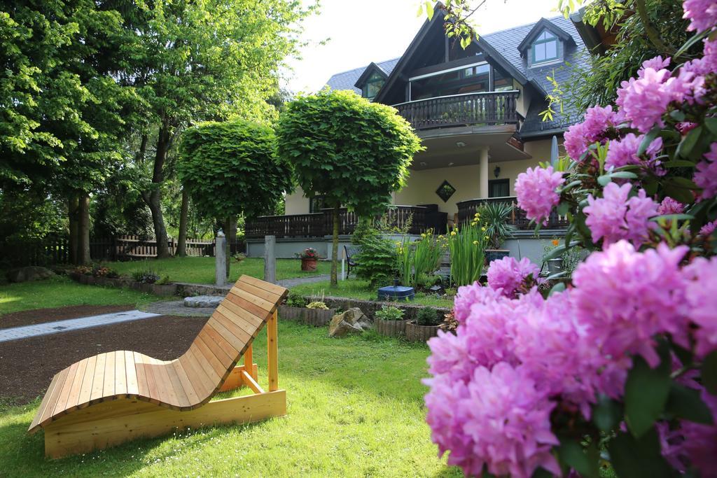 Landhotel Villa Moritz Garni Oberahr ภายนอก รูปภาพ