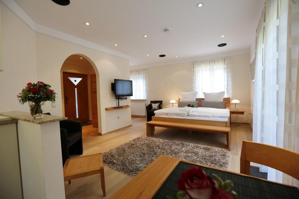 Landhotel Villa Moritz Garni Oberahr ภายนอก รูปภาพ