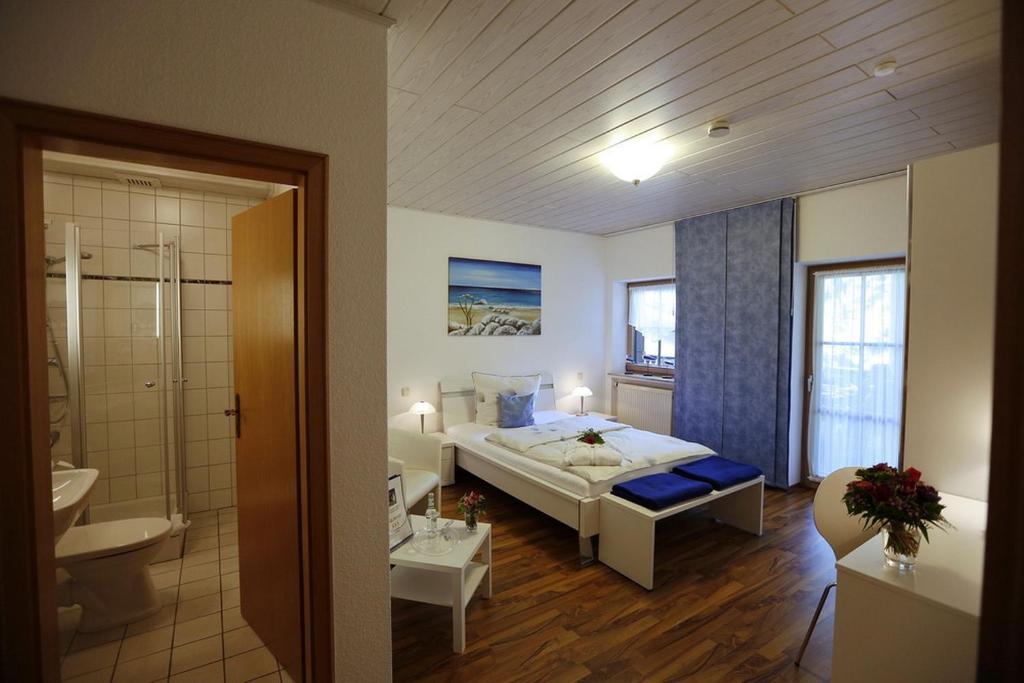 Landhotel Villa Moritz Garni Oberahr ห้อง รูปภาพ