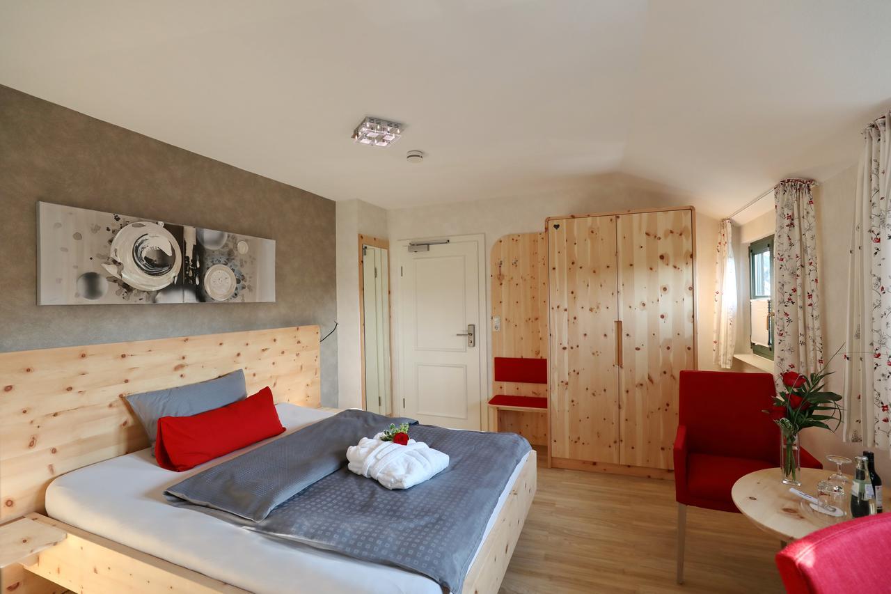 Landhotel Villa Moritz Garni Oberahr ภายนอก รูปภาพ