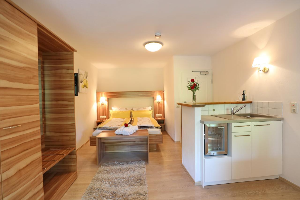 Landhotel Villa Moritz Garni Oberahr ภายนอก รูปภาพ