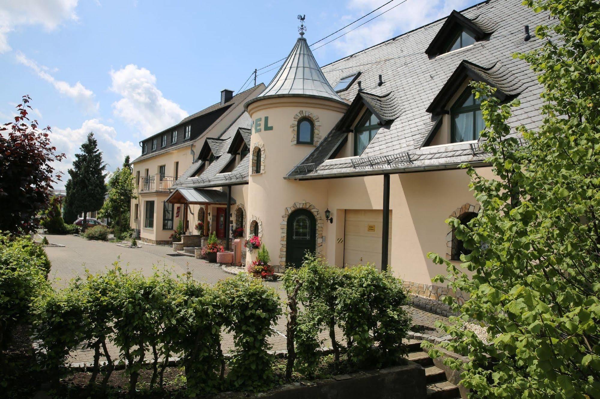 Landhotel Villa Moritz Garni Oberahr ภายนอก รูปภาพ